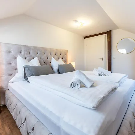 Aurum - Elbe-apartments Neustadt - Bright Collection Apartment