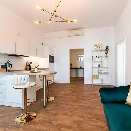 Aurum - Elbe-apartments Neustadt - Bright Collection